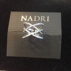 Nadri crisscrossed cubic ring